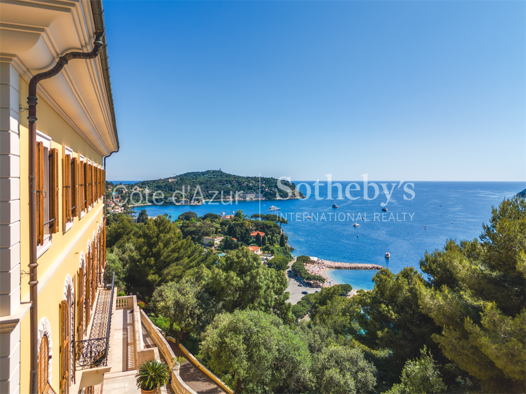 Maison Villefranche-sur-Mer - 11 chambres - 1797m²