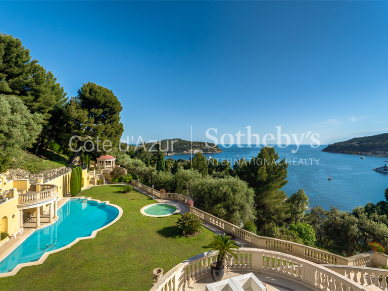 Maison Villefranche-sur-Mer - 11 chambres - 1797m²