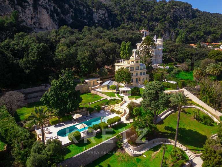 House Villefranche-sur-Mer - 545m²