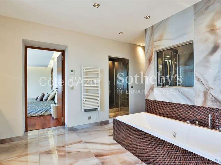 Maison Villefranche-sur-Mer - 6 chambres - 426m²