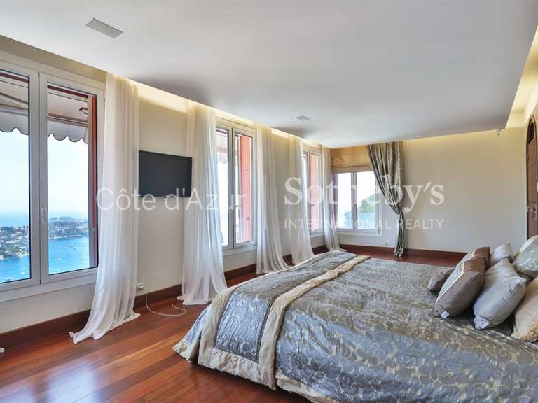 Maison Villefranche-sur-Mer - 6 chambres - 426m²