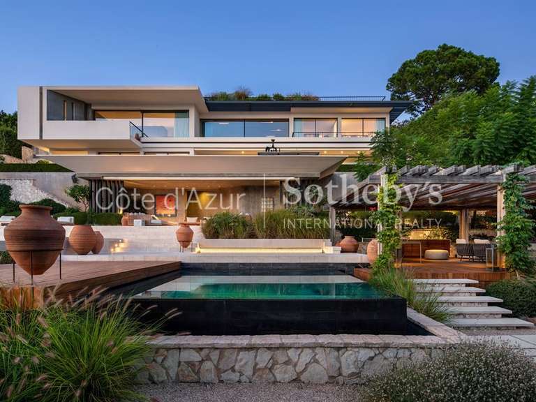 Maison Villefranche-sur-Mer - 7 chambres - 917m²