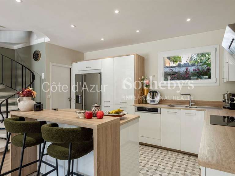 Maison Villefranche-sur-Mer - 4 chambres - 140m²