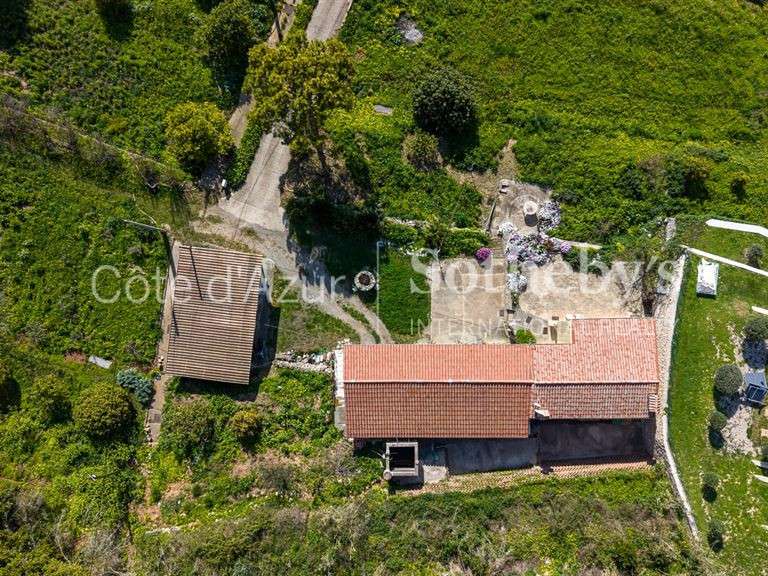 Propriété Villefranche-sur-Mer - 3 chambres - 200m²