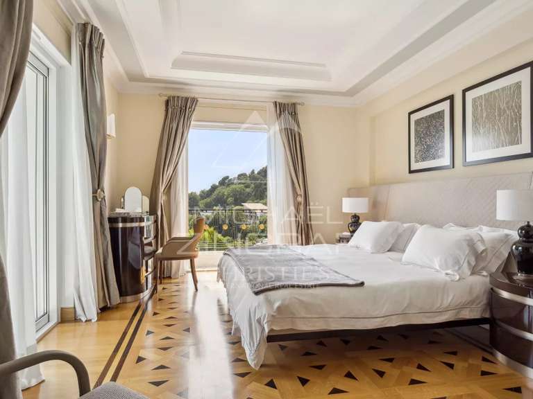 Villa Villefranche-sur-Mer - 6 bedrooms - 402m²