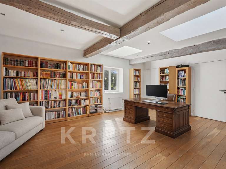 House Villefranche-sur-Saône - 5 bedrooms - 435m²