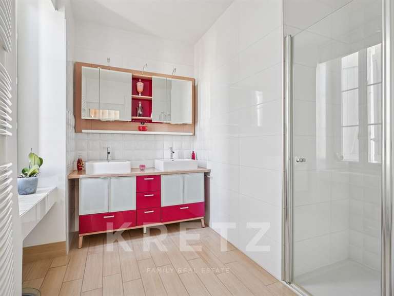House Villefranche-sur-Saône - 5 bedrooms - 435m²