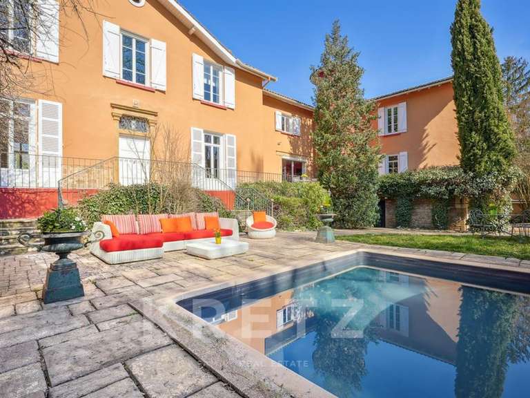 House Villefranche-sur-Saône - 5 bedrooms - 435m²
