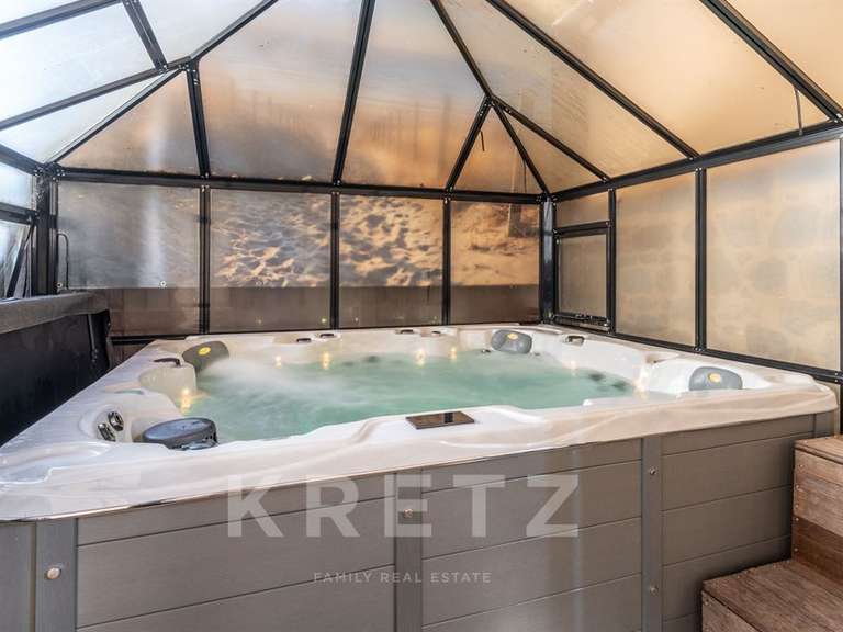 Maison Villefranche-sur-Saône - 9 chambres - 580m²