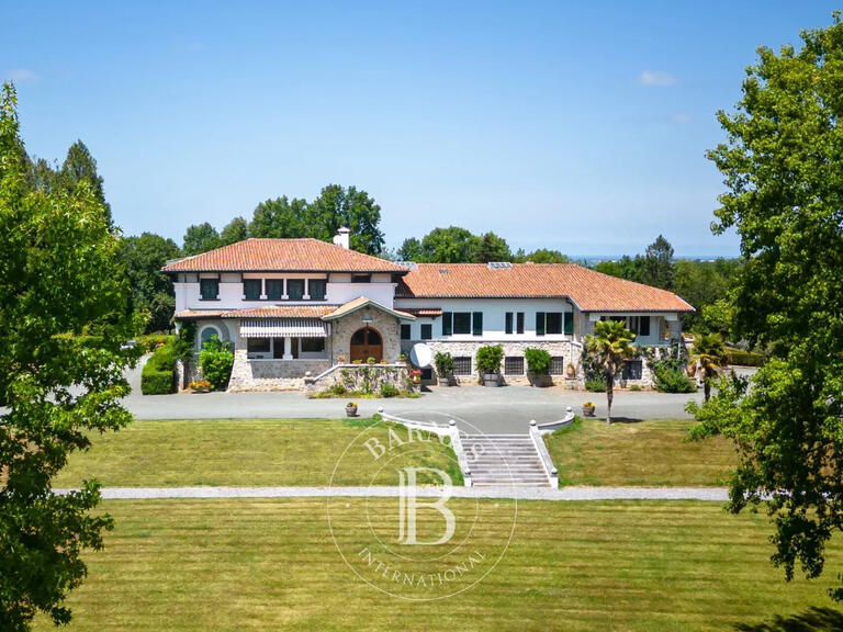 House Villefranque - 8 bedrooms - 550m²