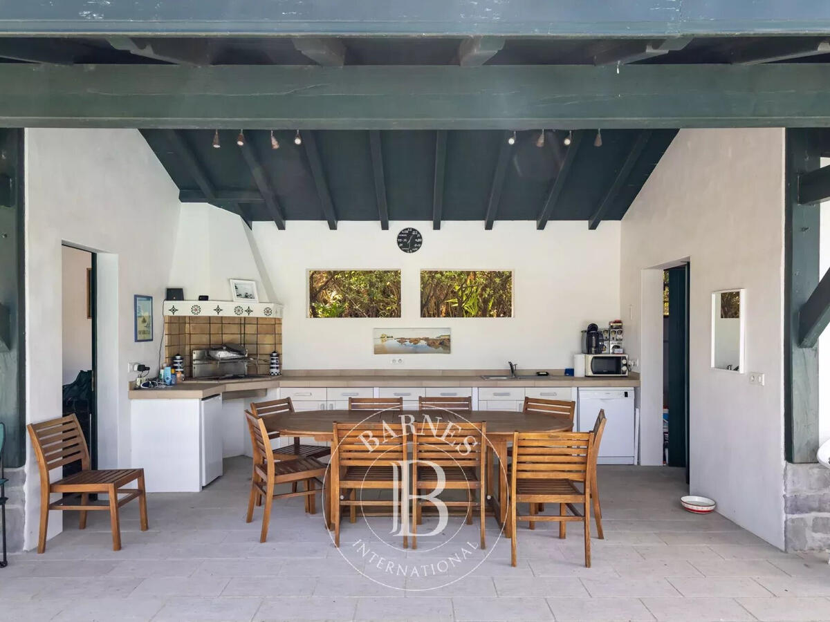 House Villefranque