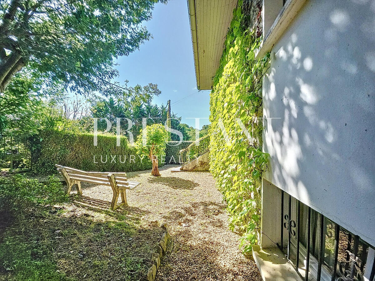 House Villefranque