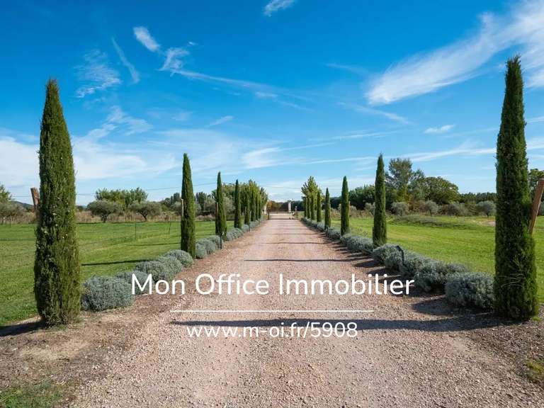 Maison Villelaure - 6 chambres - 340m²