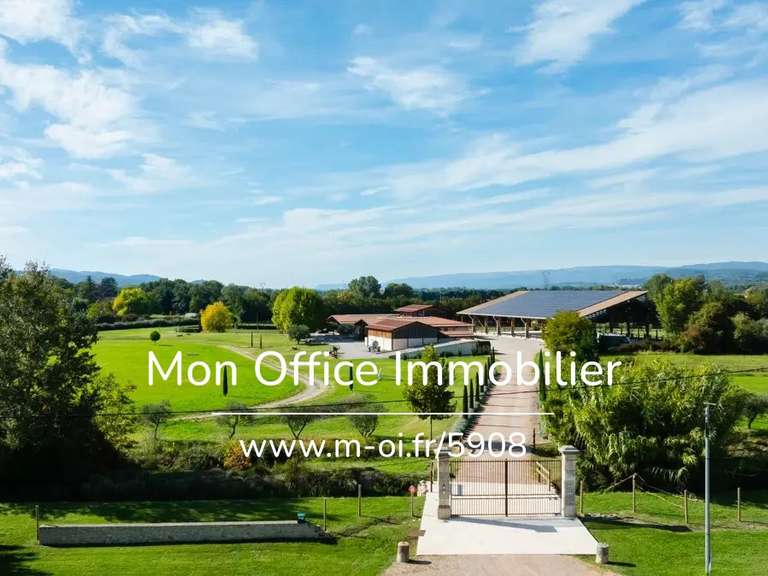 Maison Villelaure - 6 chambres - 340m²