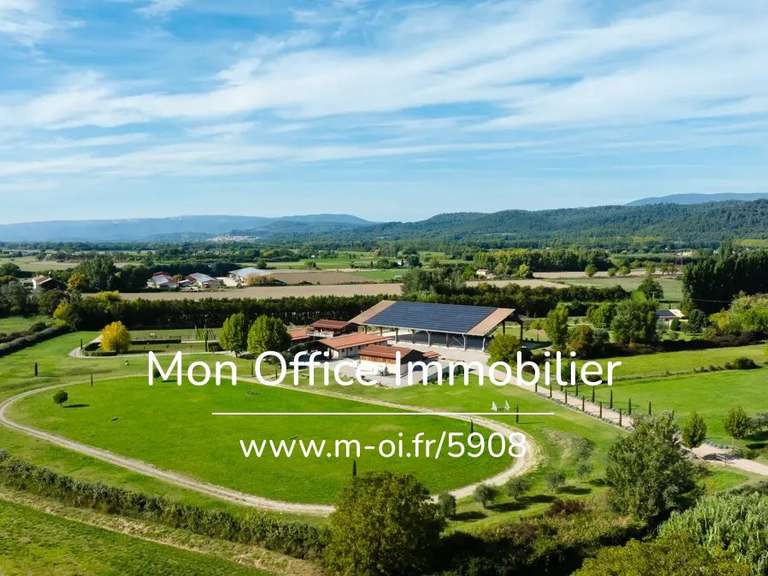 Maison Villelaure - 6 chambres - 340m²