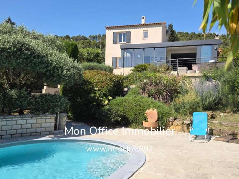 Maison Villelaure - 5 chambres - 180m²