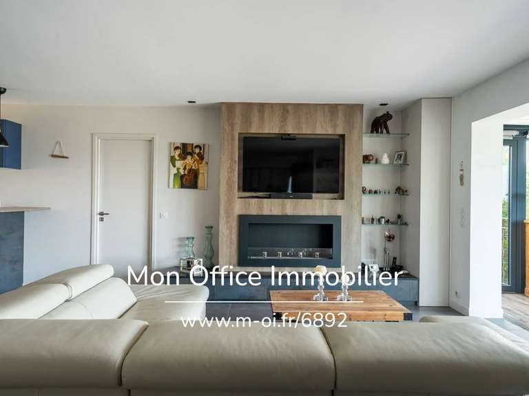 Maison Villelaure - 5 chambres - 180m²
