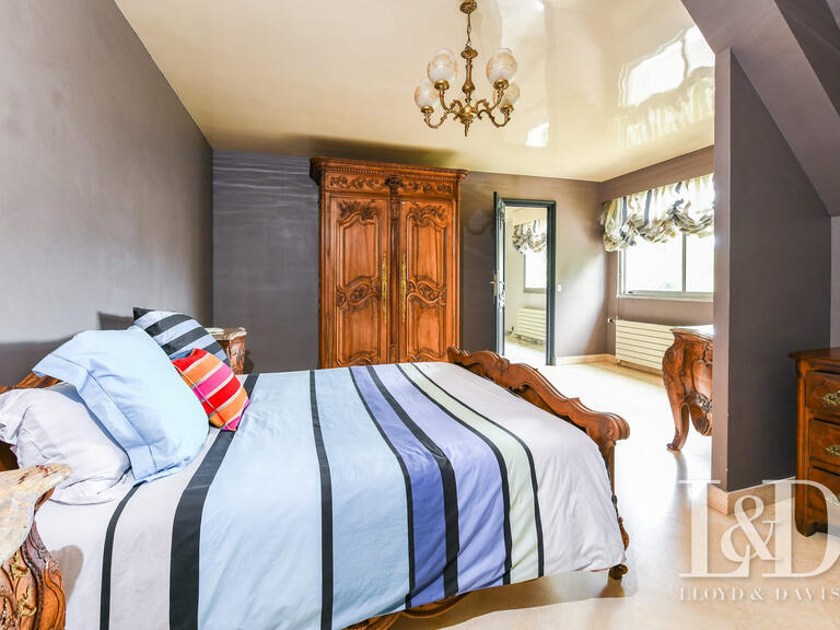 Maison Villemoisson-sur-Orge - 6 chambres - 310m²