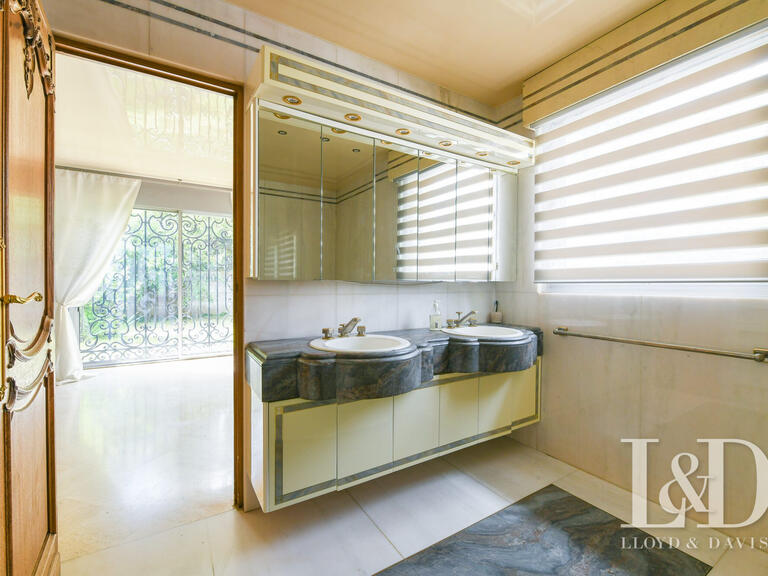 Maison Villemoisson-sur-Orge - 6 chambres - 310m²