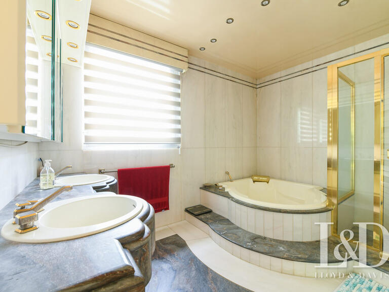 House Villemoisson-sur-Orge - 6 bedrooms - 310m²