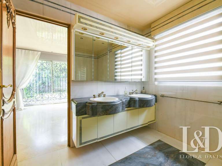 House Villemoisson-sur-Orge - 6 bedrooms - 310m²