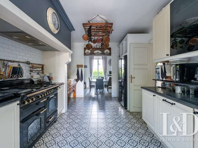 Maison Villemoisson-sur-Orge - 6 chambres - 200m²