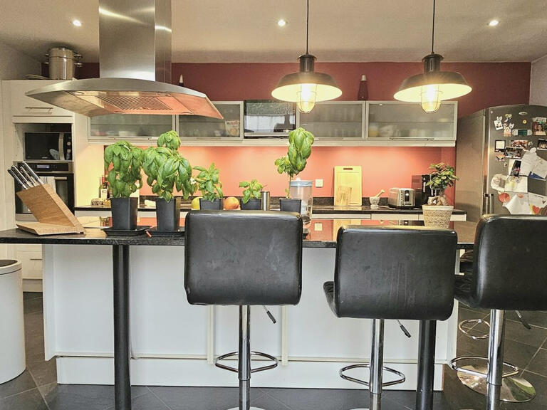 House Villenave-d'Ornon - 178m²