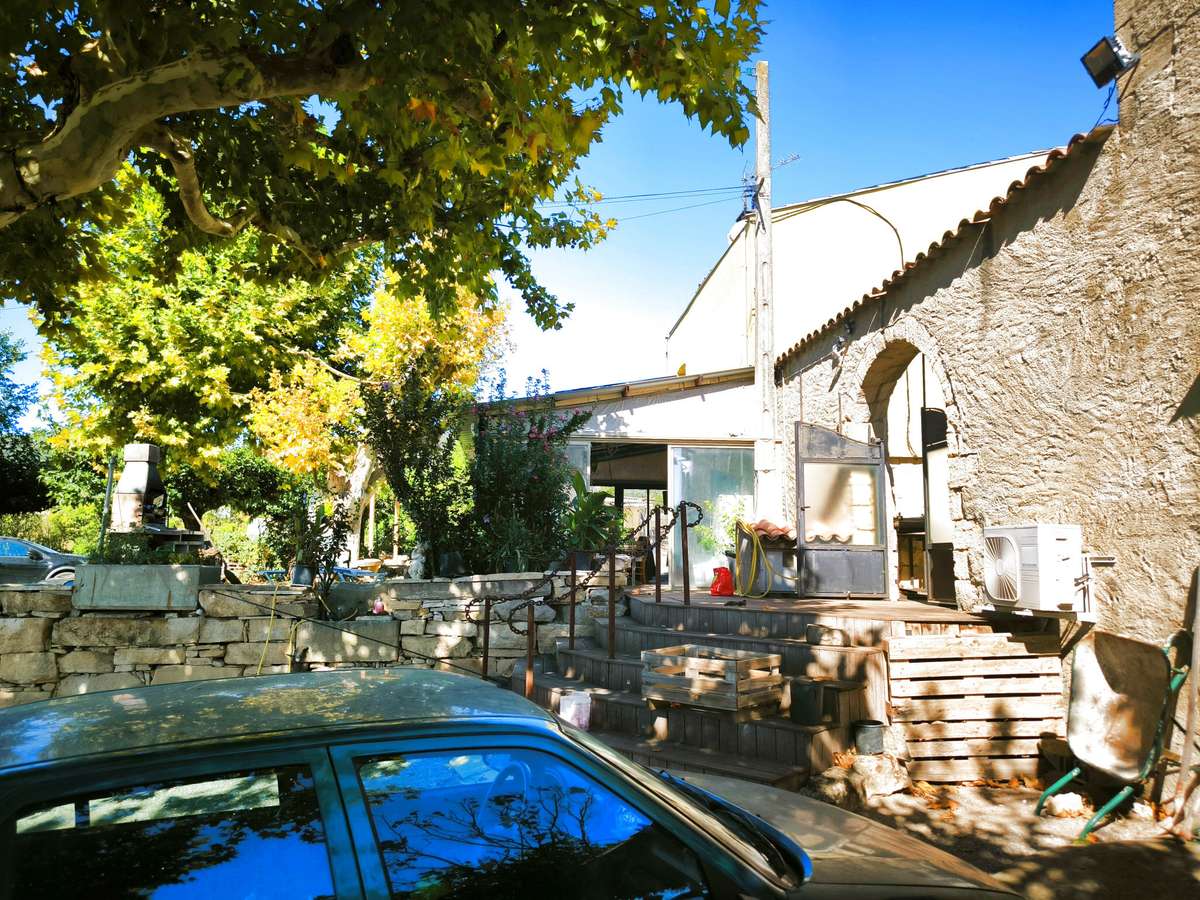House Villeneuve