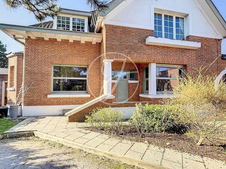 House Villeneuve-d'Ascq - 5 bedrooms - 389m²