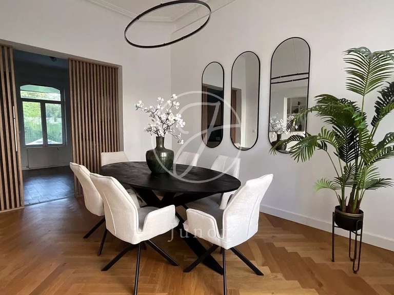 Maison Villeneuve-d'Ascq - 6 chambres - 228m²