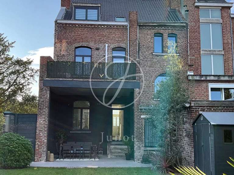 Maison Villeneuve-d'Ascq - 6 chambres - 228m²