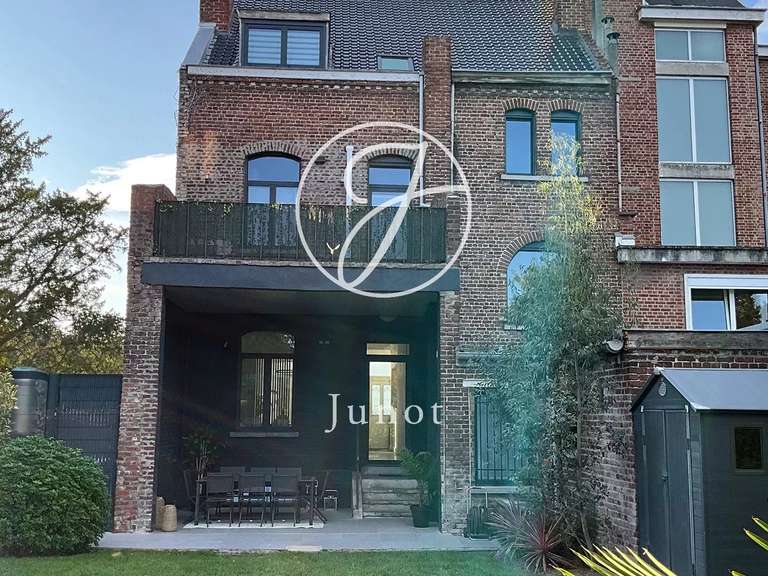 House Villeneuve-d'Ascq - 6 bedrooms - 228m²