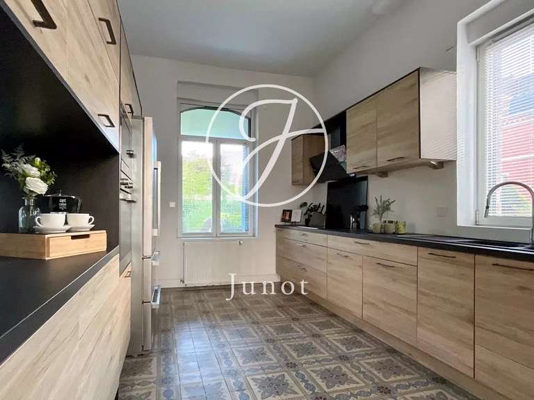 House Villeneuve-d'Ascq - 6 bedrooms - 228m²