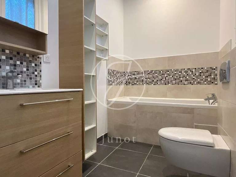 Maison Villeneuve-d'Ascq - 6 chambres - 228m²