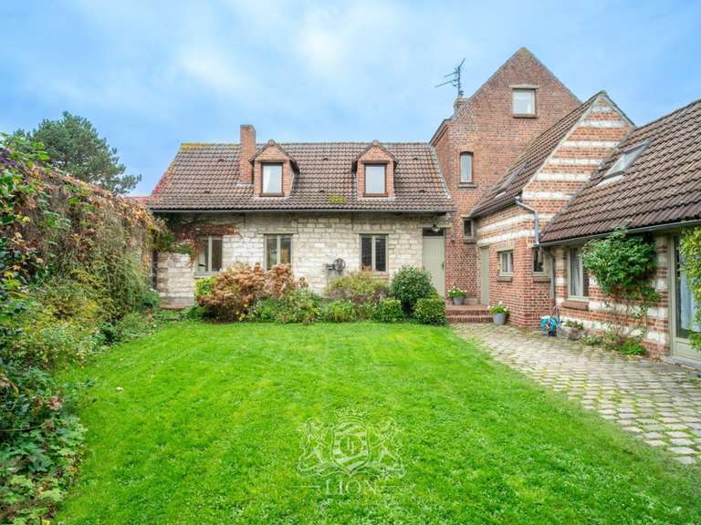 Maison Villeneuve-d'Ascq - 6 chambres - 249m²