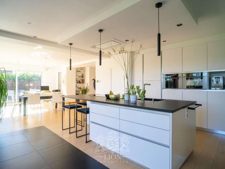 Maison Villeneuve-d'Ascq - 4 chambres - 170m²