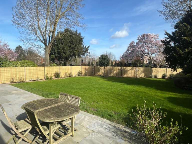 Maison Villeneuve-d'Ascq - 6 chambres - 280m²