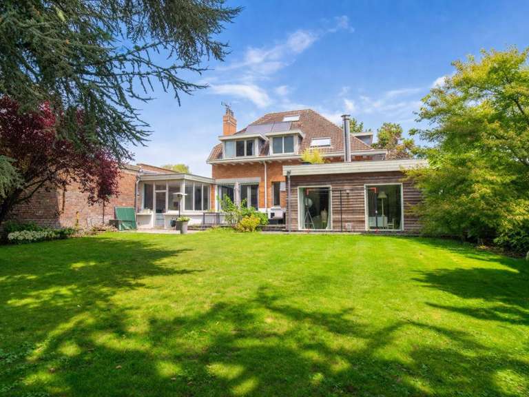 House Villeneuve-d'Ascq - 5 bedrooms - 257m²