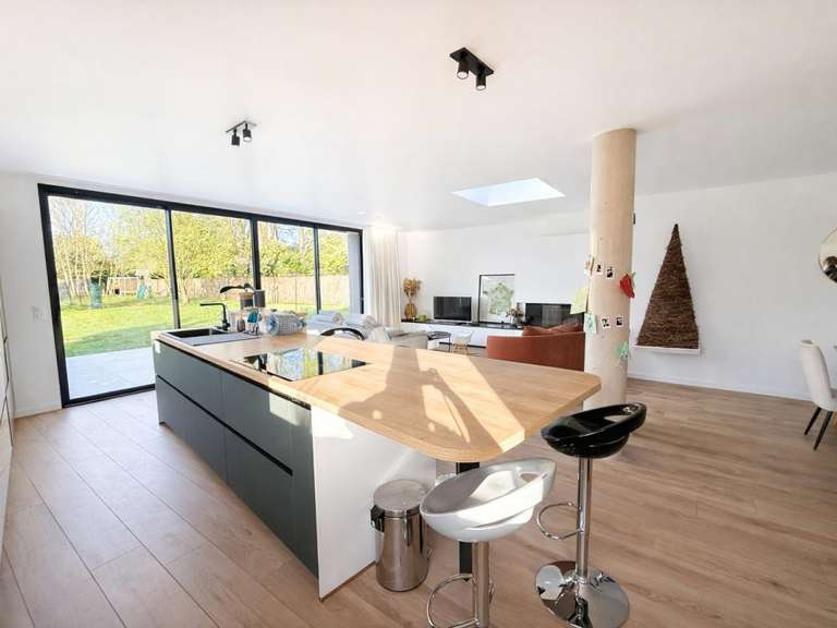 Maison Villeneuve-d'Ascq - 5 chambres - 220m²