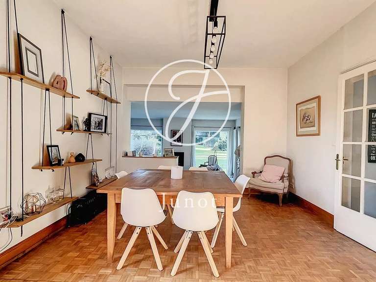Maison Villeneuve-d'Ascq - 5 chambres - 389m²