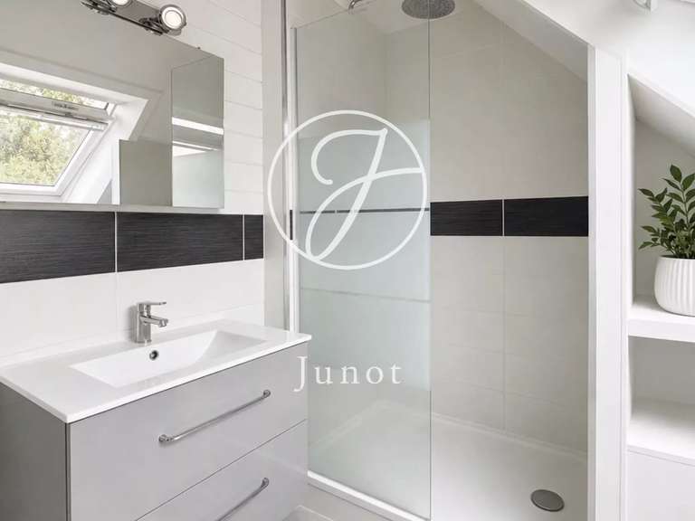 House Villeneuve-d'Ascq - 4 bedrooms - 220m²