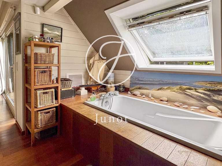 House Villeneuve-d'Ascq - 4 bedrooms - 220m²