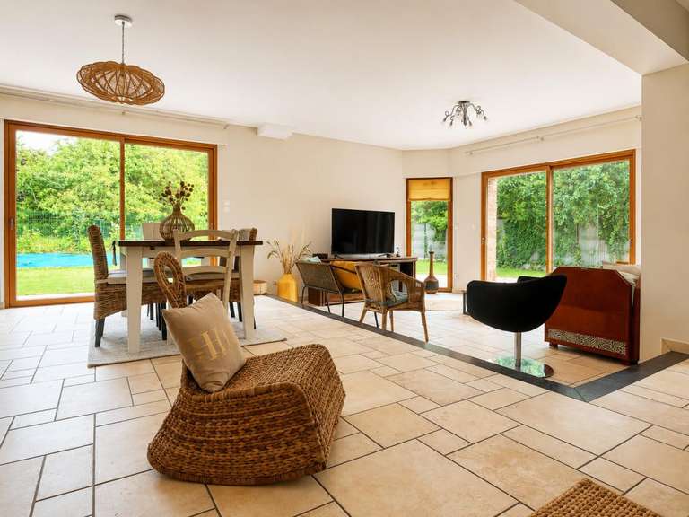 Maison Villeneuve-d'Ascq - 8 chambres - 270m²