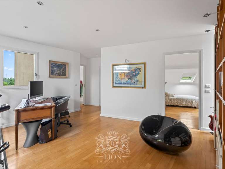 Maison Villeneuve-d'Ascq - 5 chambres - 225m²