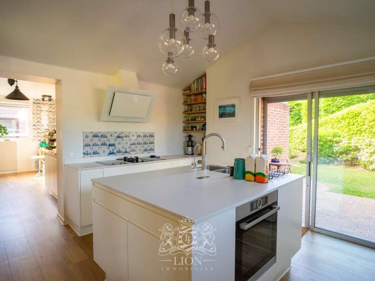 House Villeneuve-d'Ascq - 5 bedrooms - 214m²