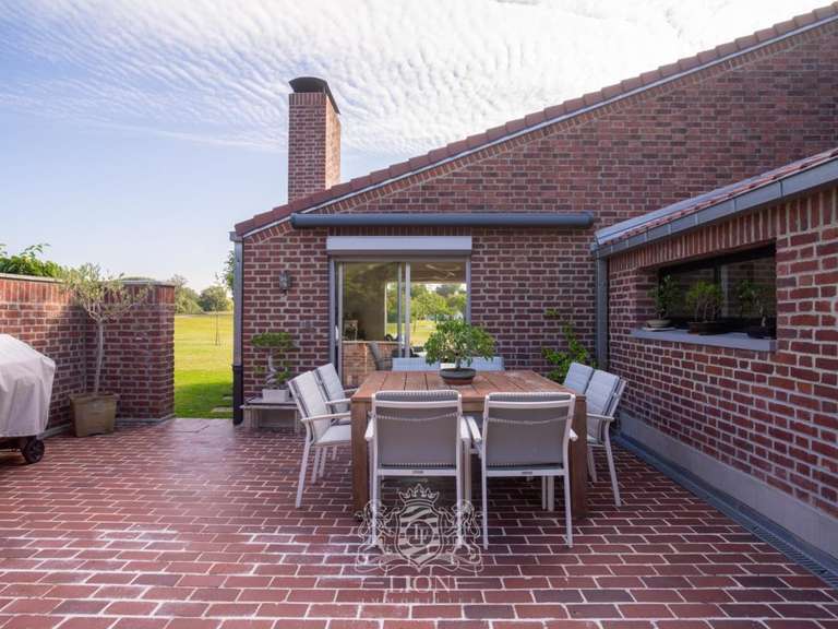 House Villeneuve-d'Ascq - 5 bedrooms - 214m²