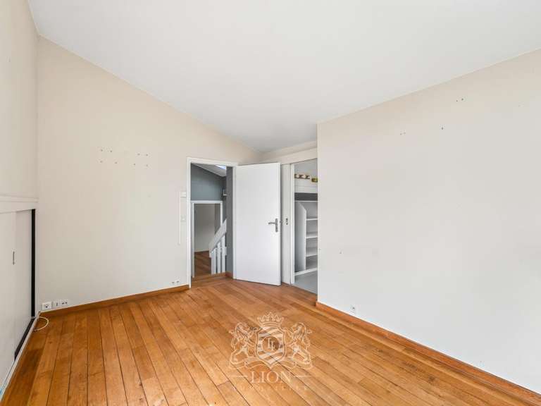 Maison Villeneuve-d'Ascq - 4 chambres - 150m²