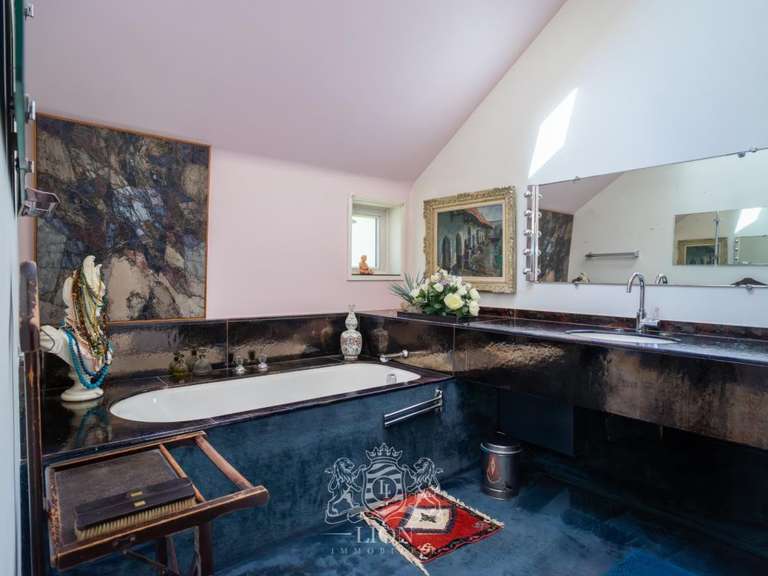 Maison Villeneuve-d'Ascq - 4 chambres - 218m²