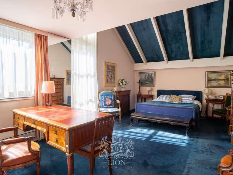 Maison Villeneuve-d'Ascq - 4 chambres - 218m²