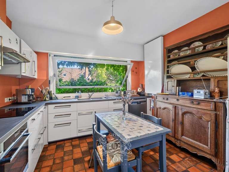 Maison Villeneuve-d'Ascq - 6 chambres - 226m²